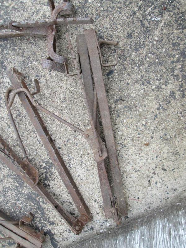 Antique solid metal ladder jacks, 5... Vehicles, Antiques, Tools, Comics, Collectibles