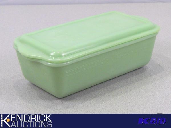 lot 106 image: Vintage Fire King Jadite Covered Baking Dish