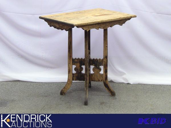 lot 21 image: Antique Lamp Table