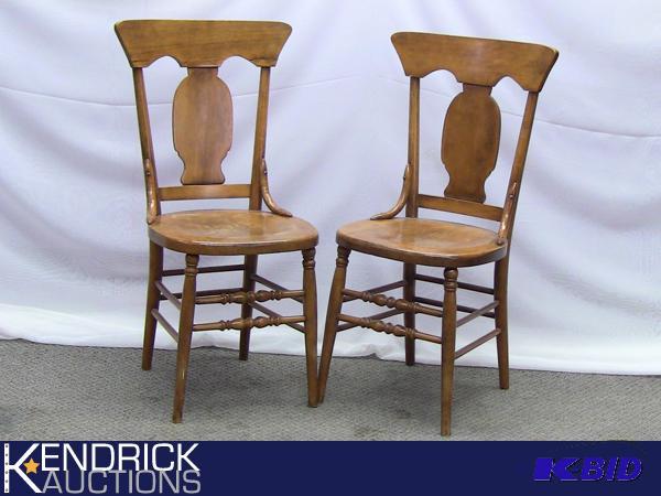 lot 23 image: 2 Antique Chairs