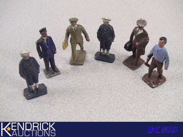 Vintage Lincoln Log Metal Figure Lot