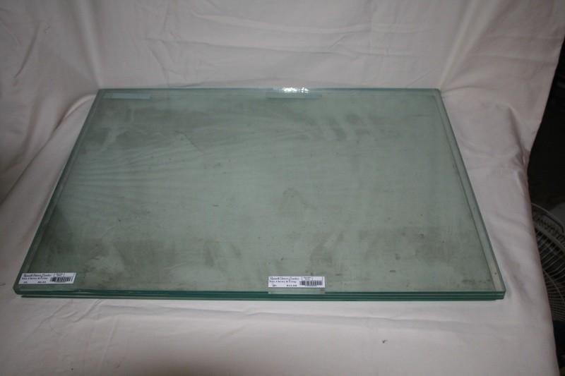 Glass shelves 4, approx. 2 L x 18&...
