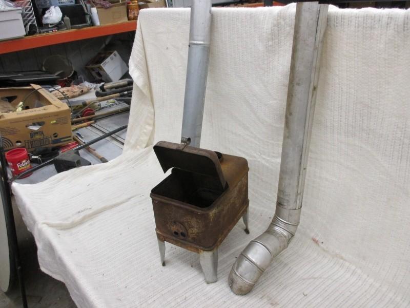 Fish house wood stove and pipe... | Antiques, Estate and Misc. | K-BID