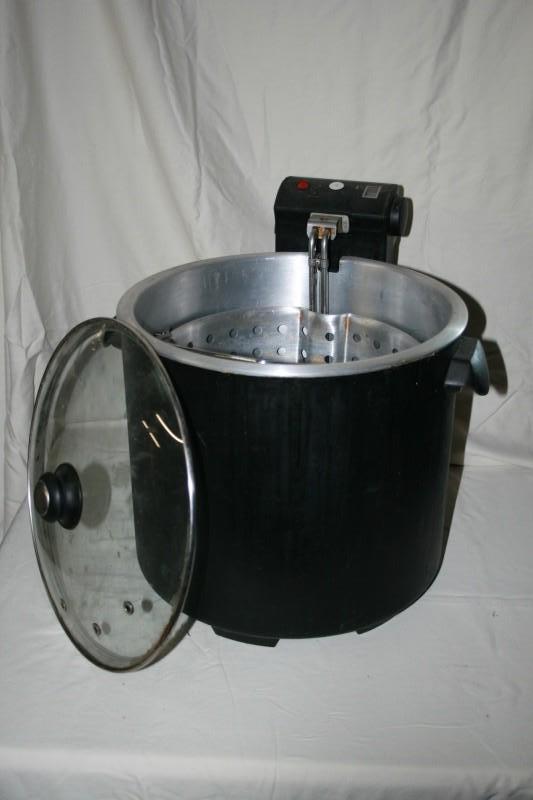 Large deep fryer, 14&quot T x 15&q...