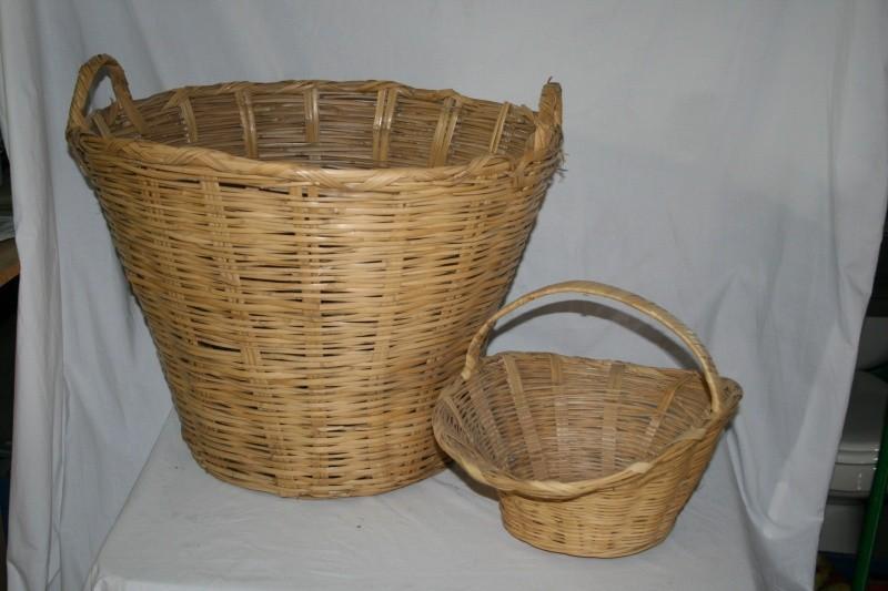 Wicker baskets, 19&quot T and 8&qu...