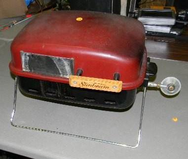 lot 115 image: Sunbeam portable&nbspgas grill&nbs...