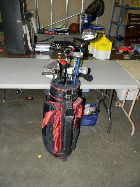 lot 130 image: Left-handed set of Mazuno irons and...