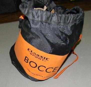 lot 136 image: Bocce set in carrying bag...