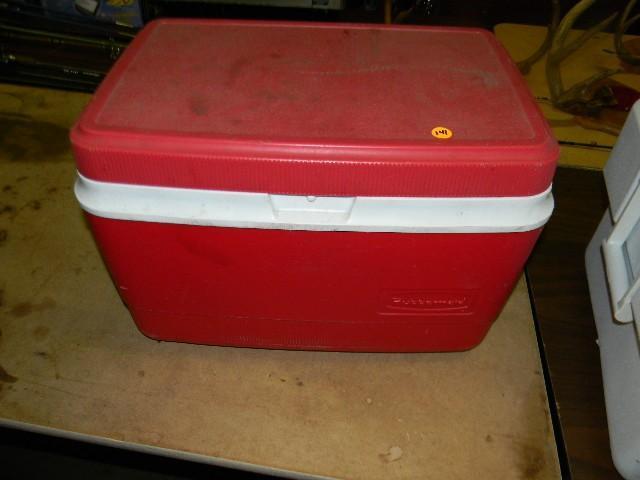 lot 141 image: Red Rubbermaid cooler...
