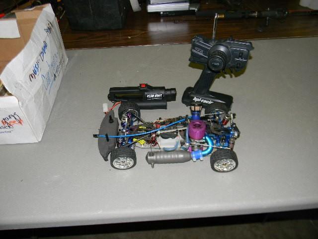 lot 143 image: Gas powered race car with remote - ...