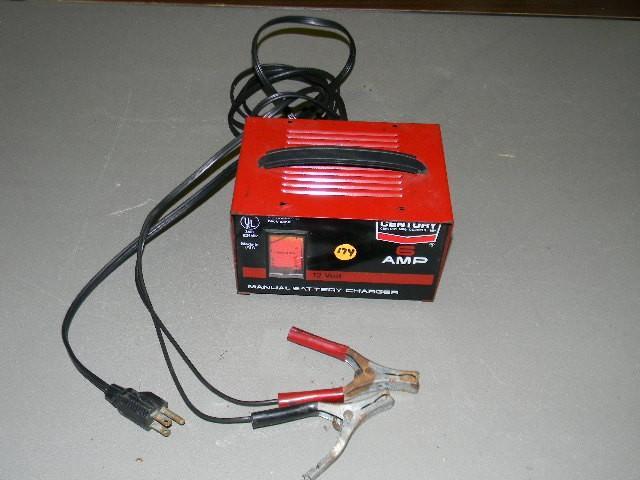 lot 174 image: Century 6 amp 12 volt battery charg...