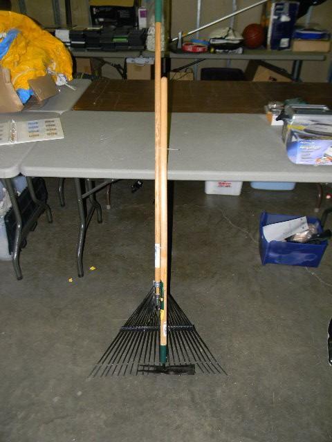 lot 175 image: Lot of 2 - one hoe and one metal ra...