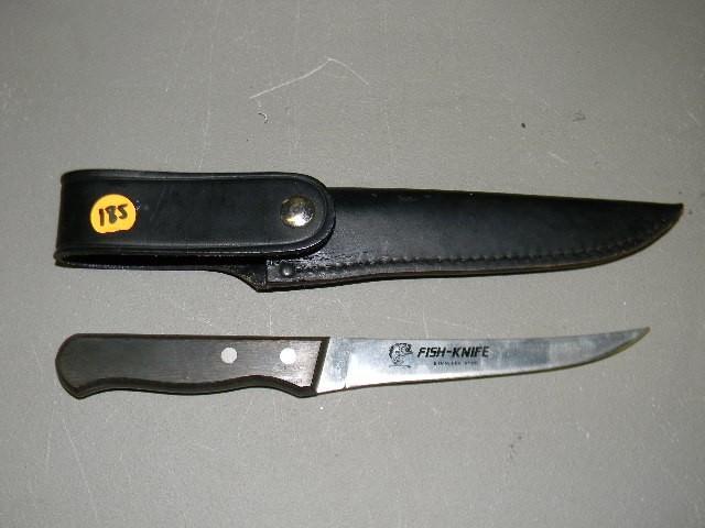 lot 185 image: Stainless steel Fish-Knife in case...