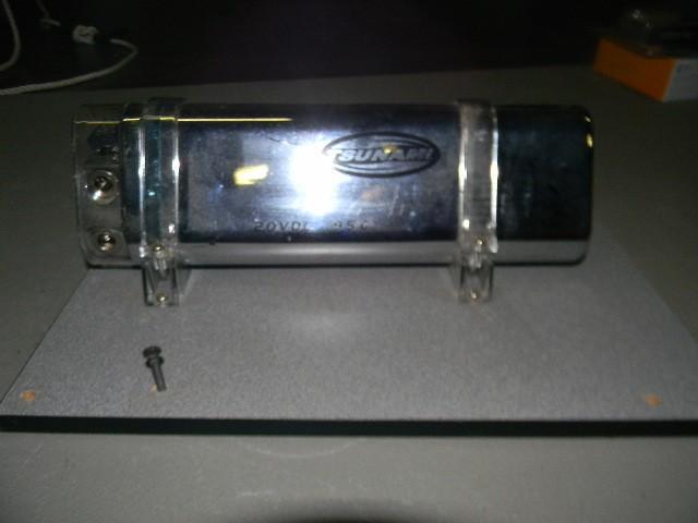 lot 189 image: Tsunami 2 Farad amplifier...