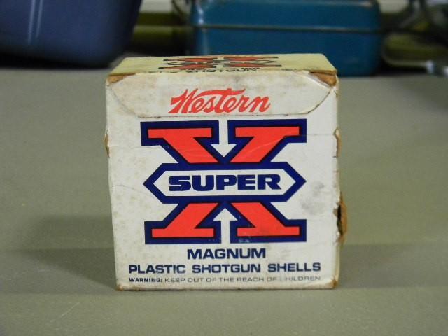 lot 2 image: Full box of 20 gauge Western X supe...