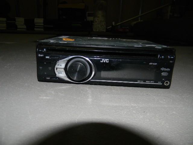 lot 204 image: JVC CD player - model KD-S26 - no w...