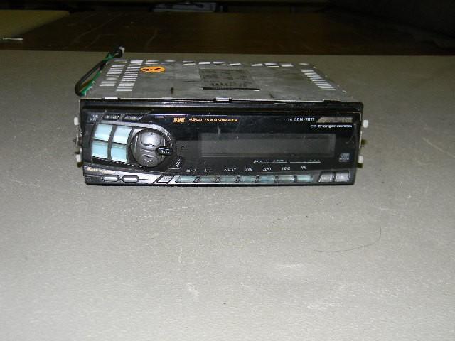lot 205 image: Alpine CD player 45watts x4 - model...