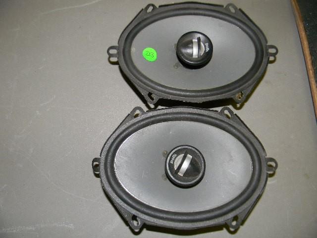 lot 213 image: Lot of 2 Polk Audio 5x7 coaxial spe...