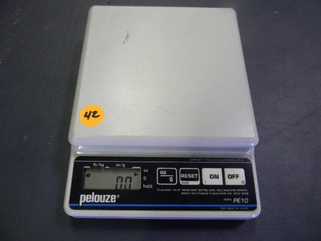 lot 42 image: Pelouze digital scale...
