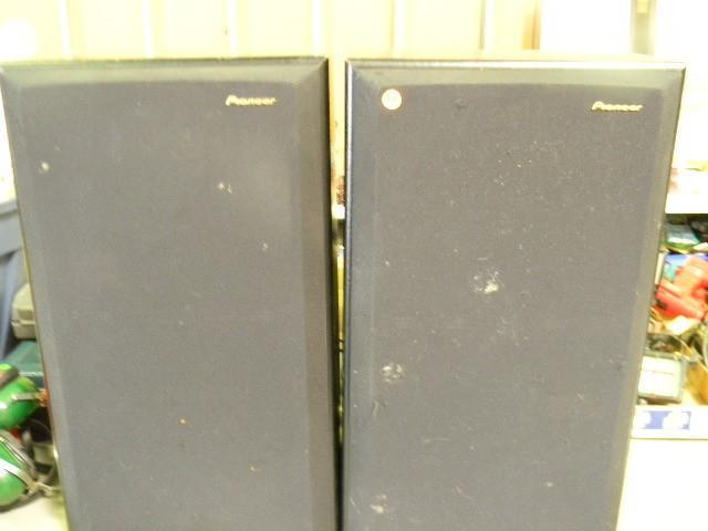 lot 47 image: Set of Pioneer 12" speakers - ...