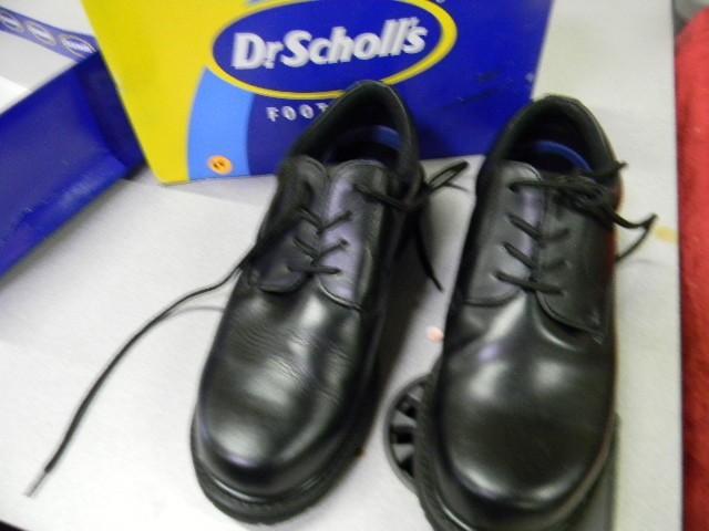 lot 64 image: Size 10 Dr. Scholls shoes - only wo...