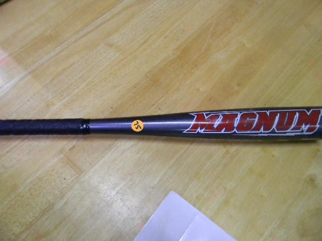 lot 75 image: Easton Magnum baseball bat in excel...