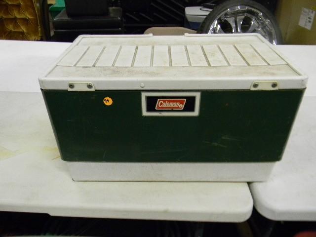 lot 99 image: Large green and white vintage Colem...