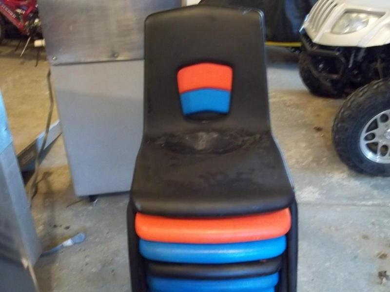 Set of 6 chairs 2 black 1 red 3 blu...