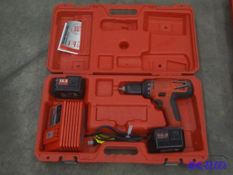 lot 112 image: Milwaukee 14.4Volt 12" Drill ...