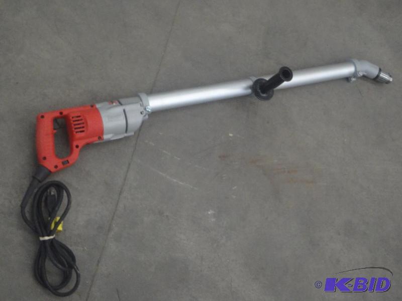 lot 117 image: Milwaukee 12" Extended Angle ...