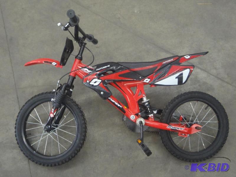 lot 153 image: Hyper Kids Moto-Cross Bicycle, Like...