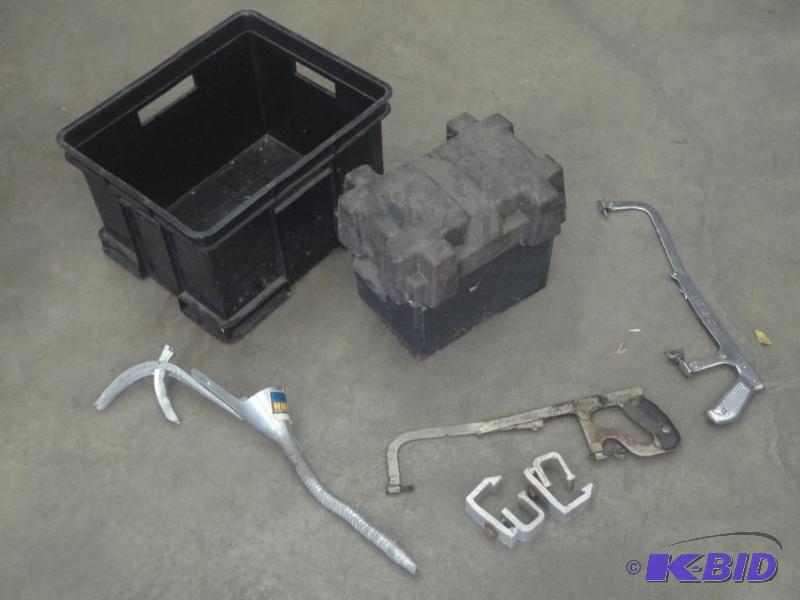 lot 165 image: Plastic Tote Of Topper Clamps, Bat...
