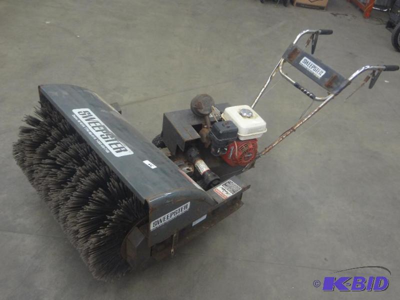 lot 39 image: Sweepster 36" Commercial Self-...