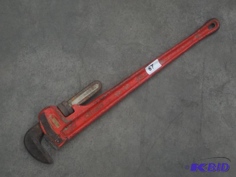lot 67 image: Ridgid 36" Steel Pipe Wrench...