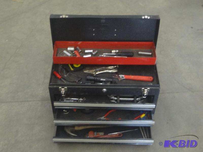 lot 95 image: Steel Toolbox Full Of Misc Tools...