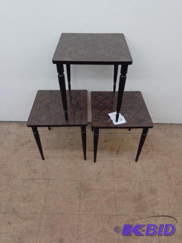 lot 115 image: (3) Endtables 14.5" x 14.5&quo...