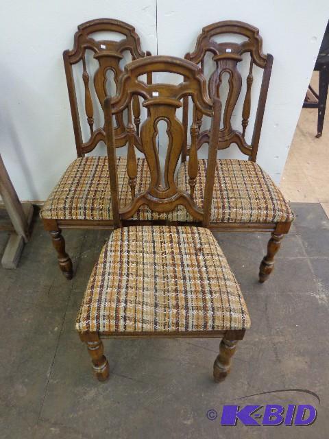 lot 20 image: Wooden Dining Room Chairs Standard ...