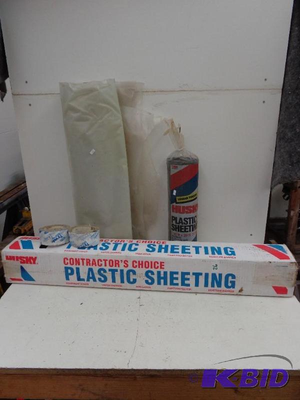 lot 26 image: Husky Contractors Choice Plastic Sh...