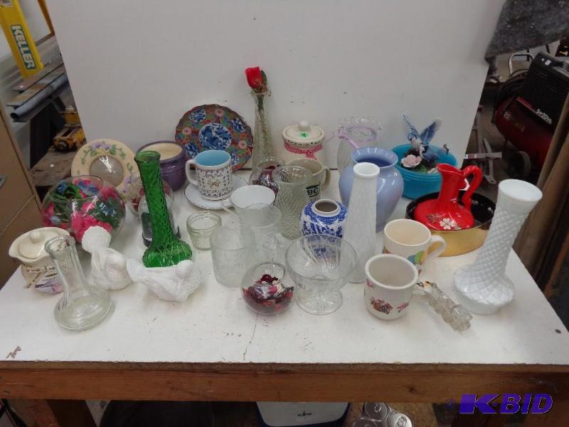 lot 56 image: Vases, Coffee Cups, Candles, and Mo...