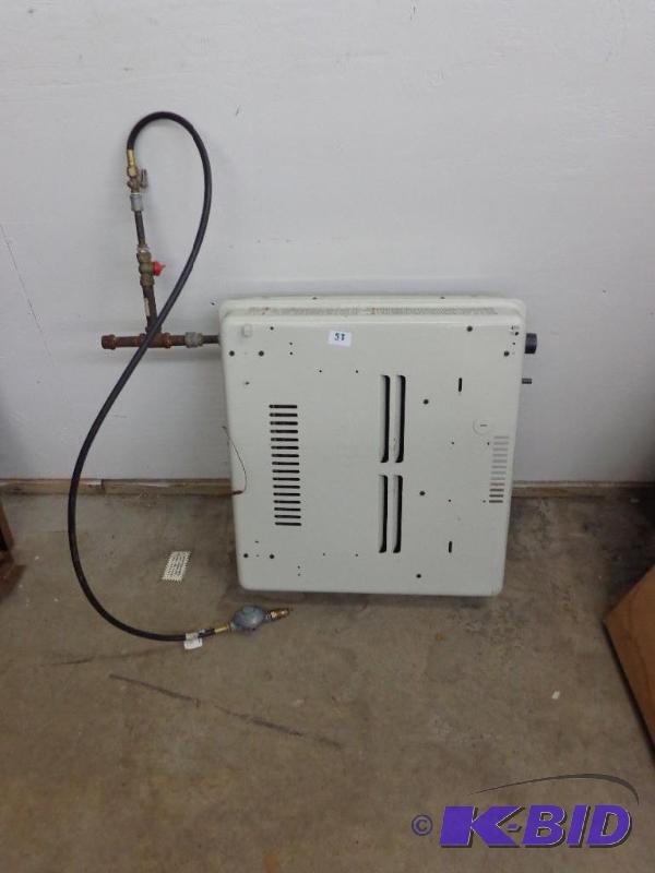 lot 58 image: Desa&nbspGas Heater Model GP30T Ma...