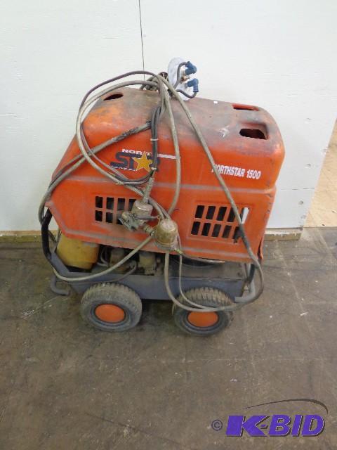 lot 6 image: Northstar 1500 Pressure Washer - 2 ...