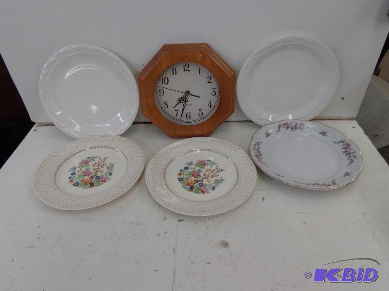 lot 62 image: Clock and Assorted Plates Plates (4...