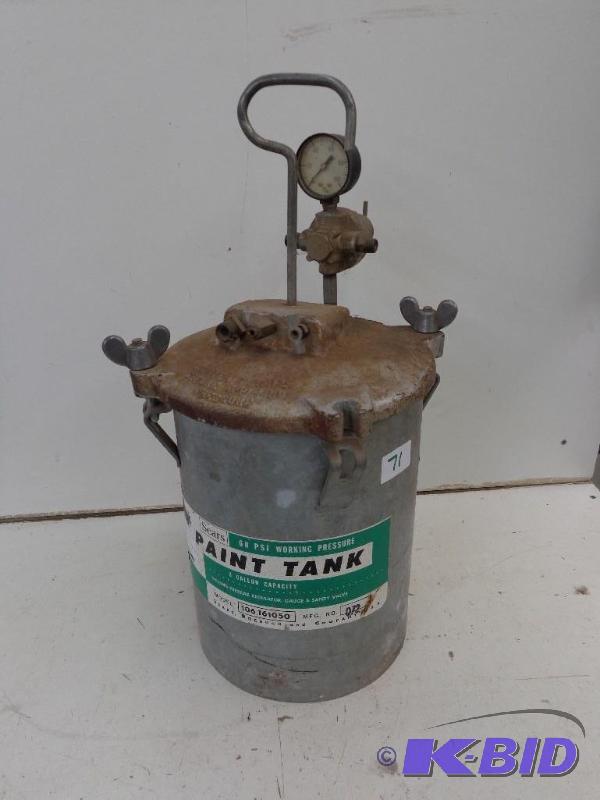 lot 71 image: Sears 60 PSI Working Pressure Paint...