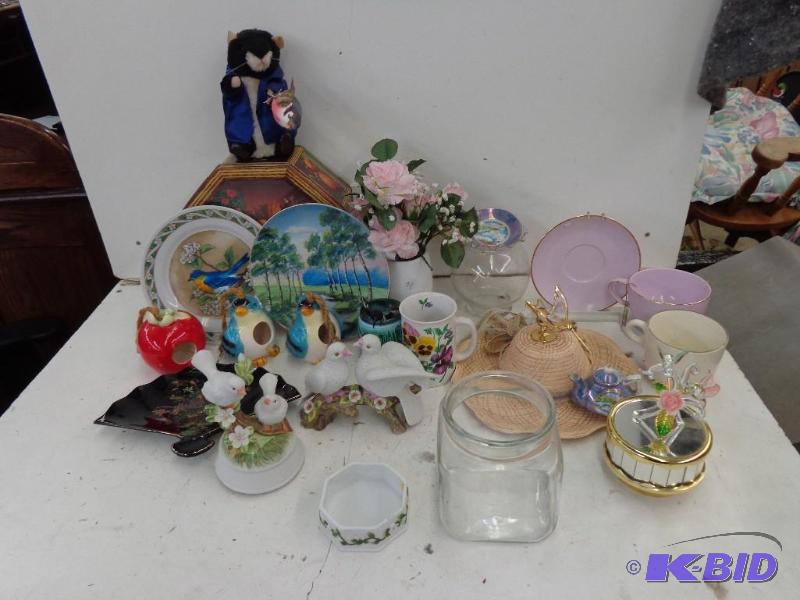 lot 72 image: Plates, Coffee Cups, Ceramic Birds,...