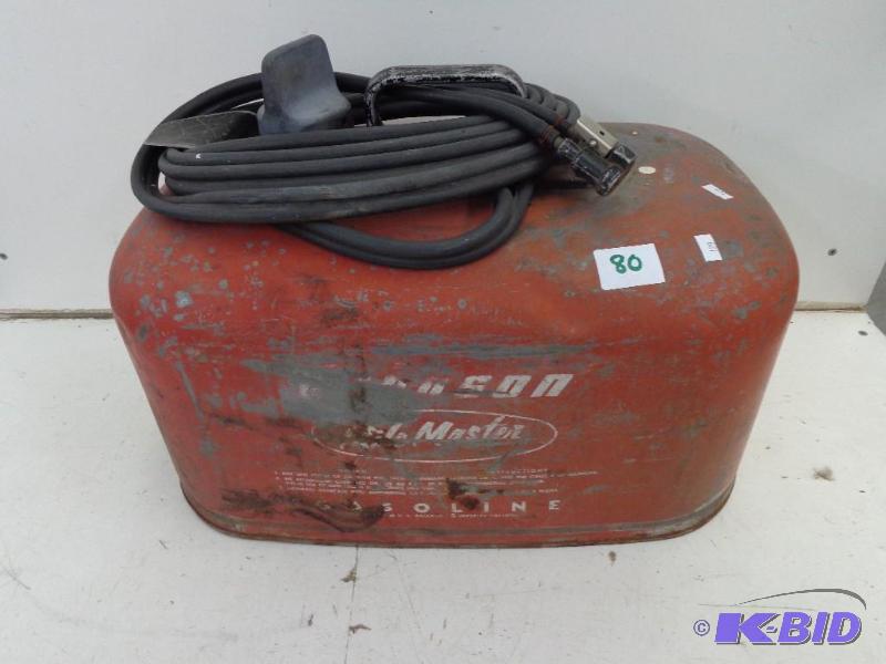 lot 80 image: Johnson Mile Master Boat Gas Can 6 ...