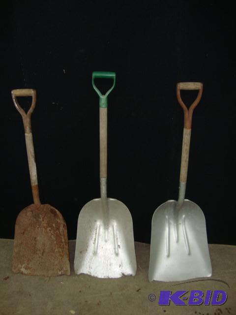 Scoop Shovels, lot of 3 (lot C), ru...
