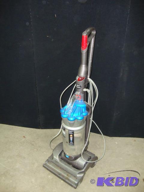 Dyson Bagless Vacuum Cleaner, needs...
