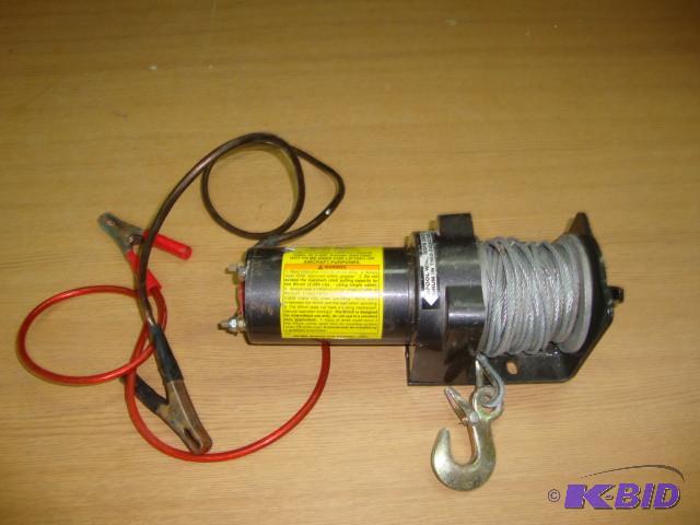 Chicago 2000lb Winch...
