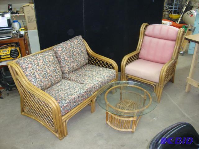 Bamboo Patio Set, 1 torn cushion (y...
