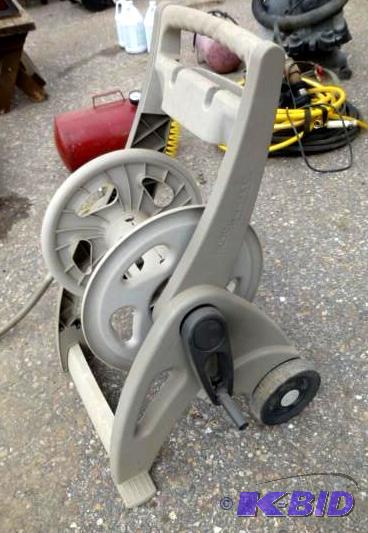 lot 107 image: Plastic Hose ReelCart In Good Cond...